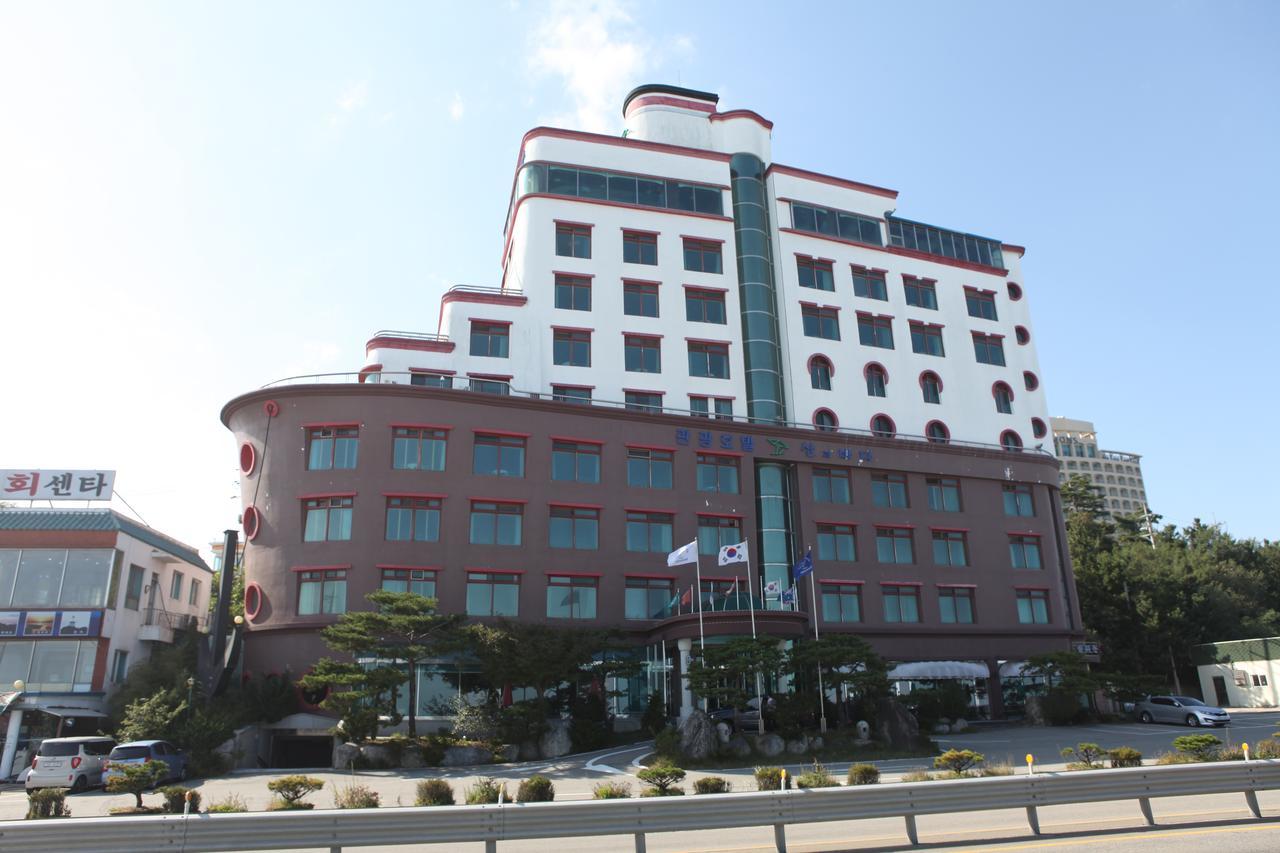 Benikea Hotel Mountain & Ocean Daepohang Sokcho Eksteriør billede